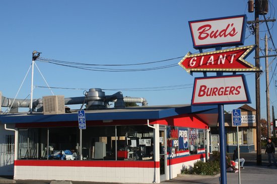 Restaurant Review: Bud’s Giant Burgers: The Best Burgers You Can Get on the West Coast