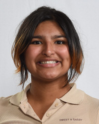 Kaelani keeps her smile alive for senior year.
